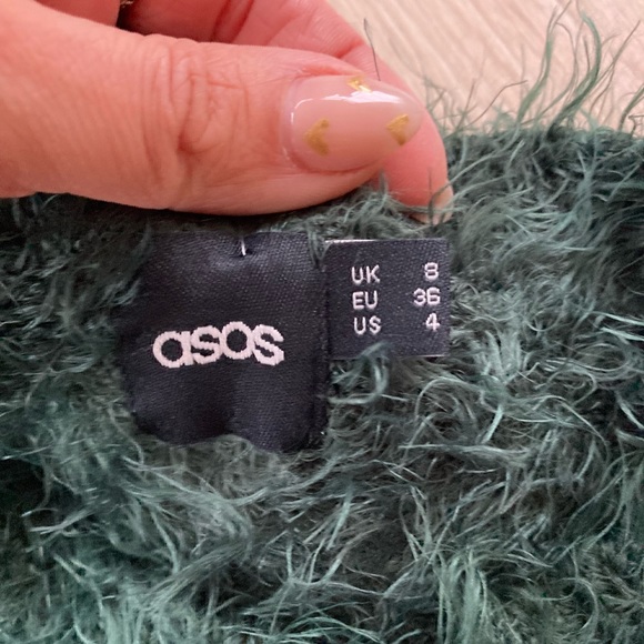 ASOS winter green fluffy sweater - Picture 4 of 4